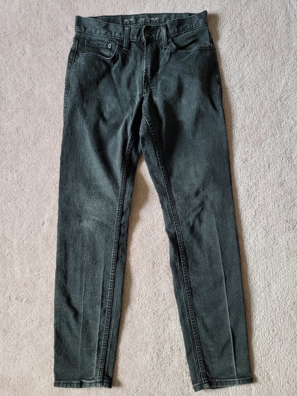 Old Navy Athletic Taper Built-In Flex Jeans Black Size 28x30.5 (28x32 Tag)